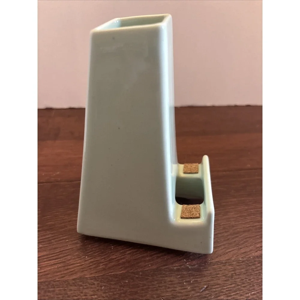 STAK Ceramics Bloom‎ Cell Phone Stand / Dock Vase